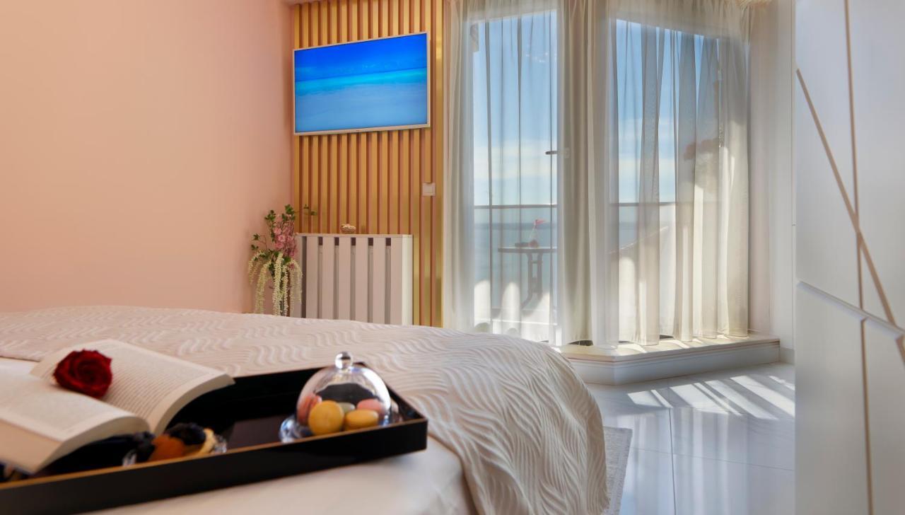 Del Mar Mamaia-Vega Studio Leilighet Eksteriør bilde
