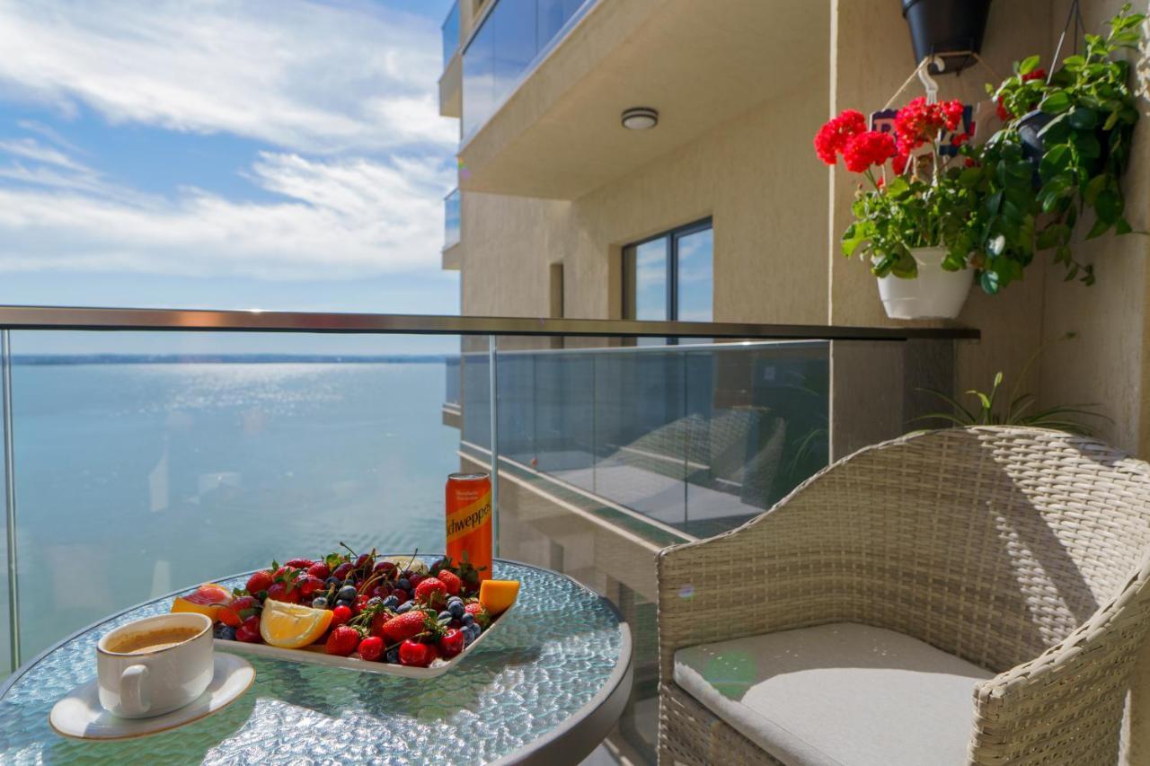 Del Mar Mamaia-Vega Studio Leilighet Eksteriør bilde